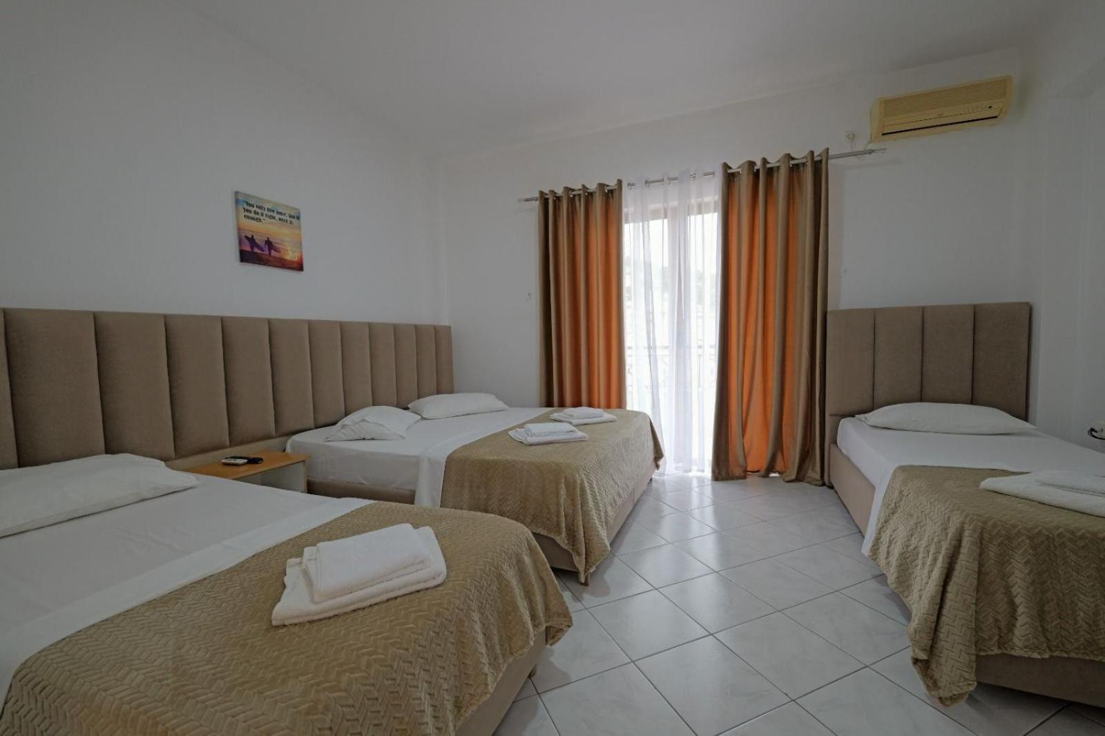 Hotel Eden Sarande Luaran gambar