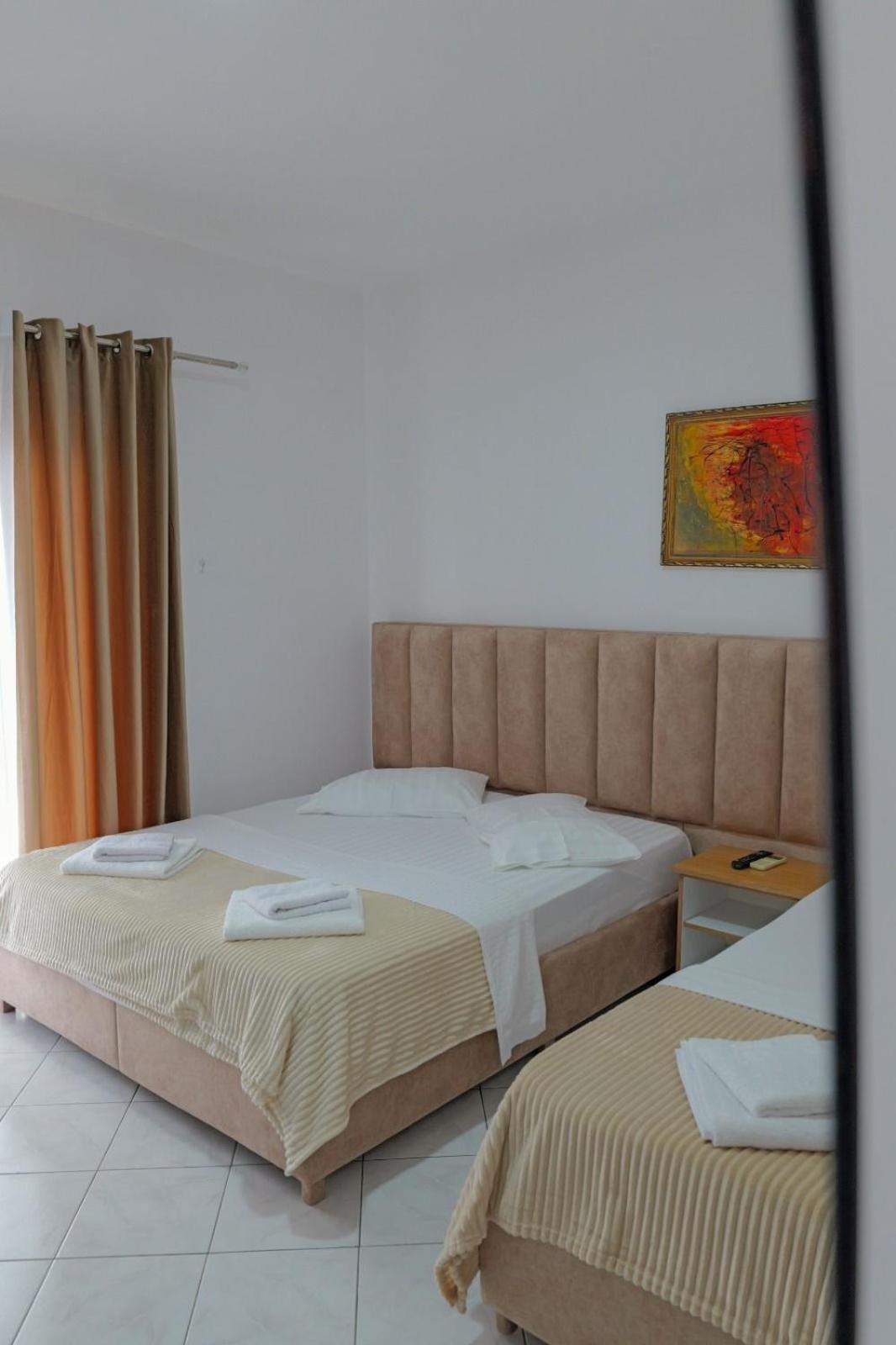 Hotel Eden Sarande Luaran gambar